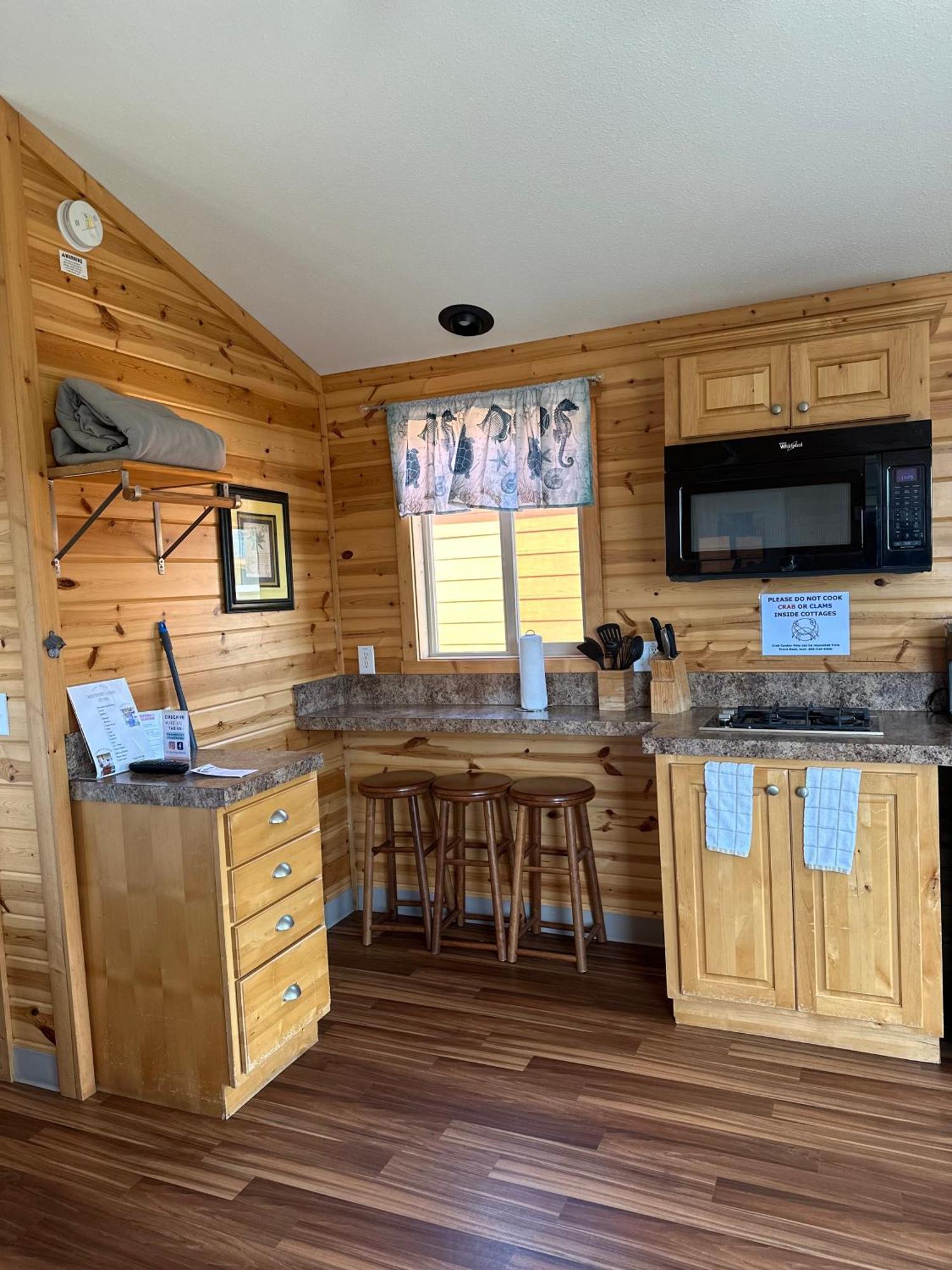 Westport Inn Cabins Екстериор снимка