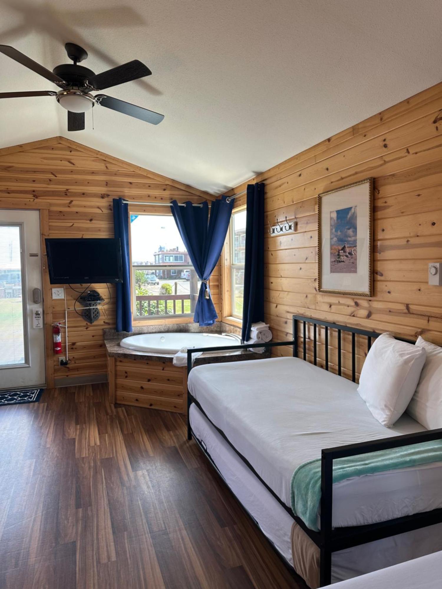 Westport Inn Cabins Екстериор снимка