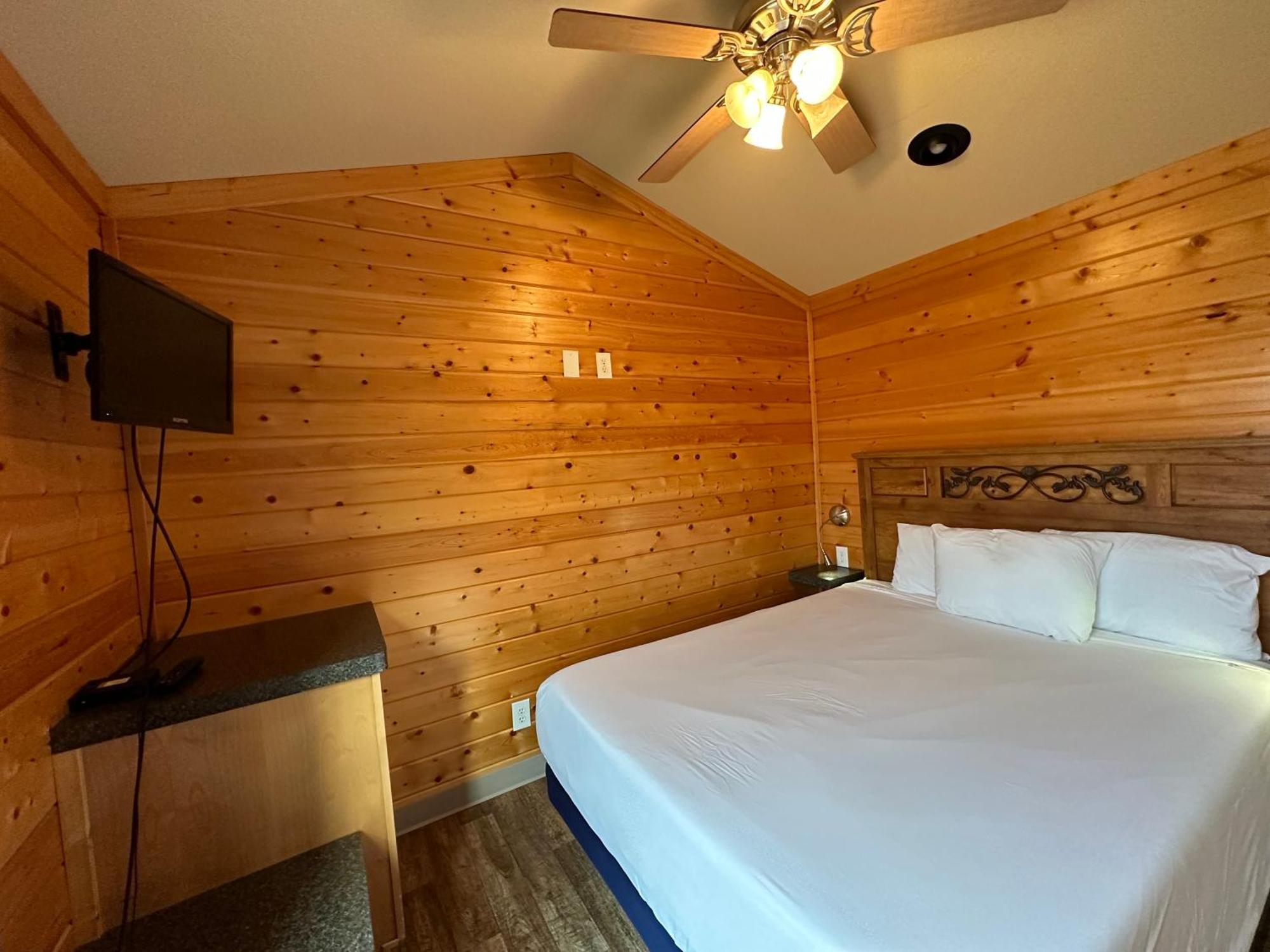Westport Inn Cabins Екстериор снимка