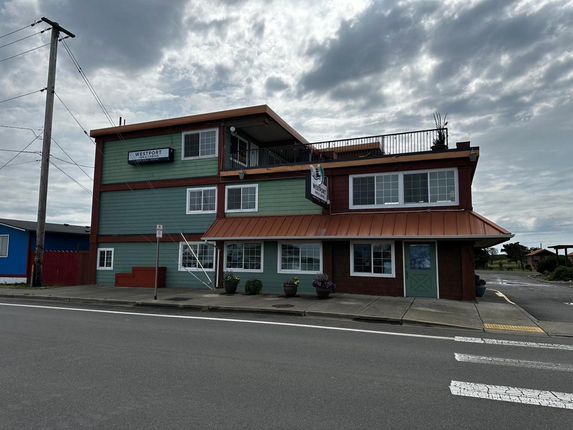 Westport Inn Cabins Екстериор снимка