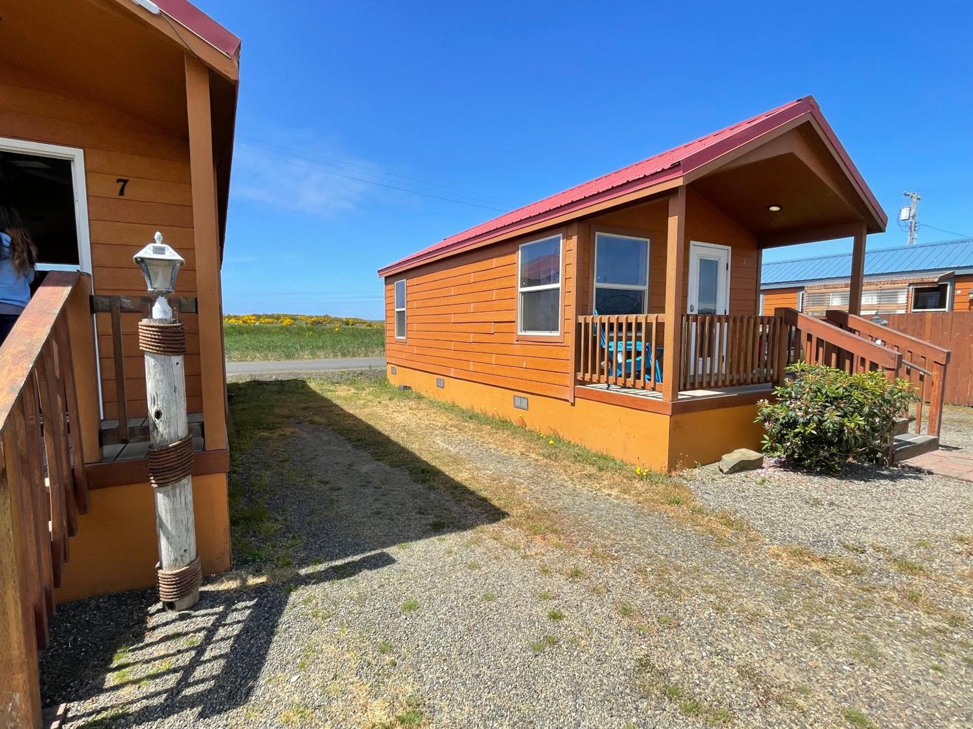 Westport Inn Cabins Екстериор снимка