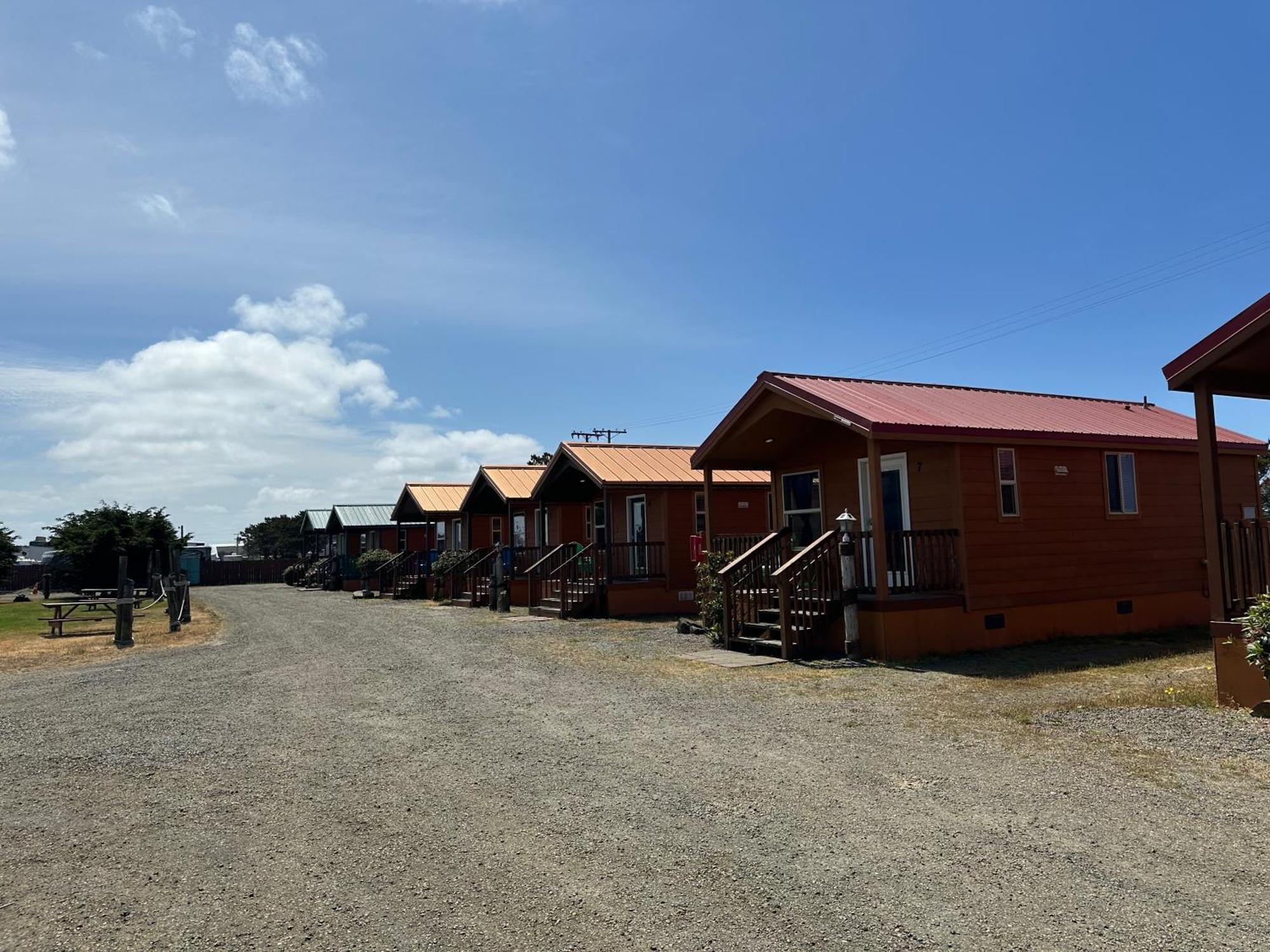 Westport Inn Cabins Екстериор снимка